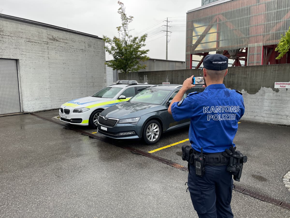 Mitarbeiter der Kanzonsolizei Aargau nutzt Securecam auf dem Firmenhandy